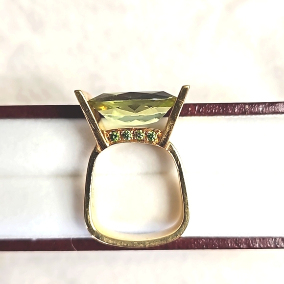 Ladies 14k cocktail ring - Size 6 - Picture 2 of 12